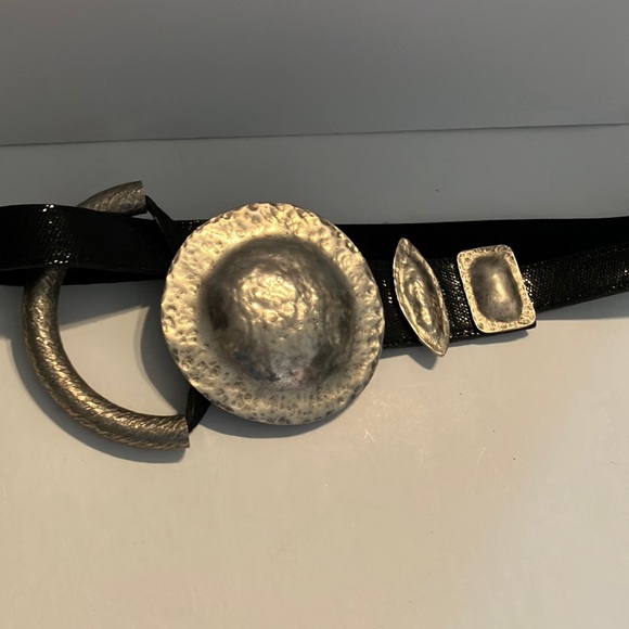 Vtg Hammered Silver Metal and‎ Black Women's Adjustable Belt - Picture 5 of 7